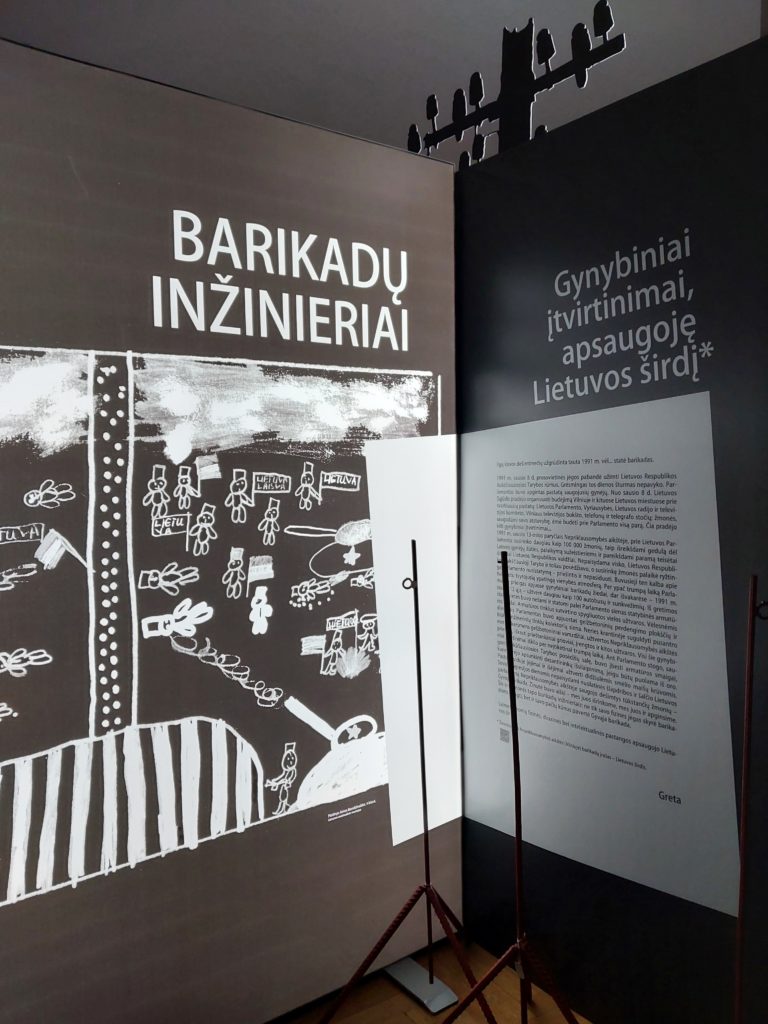 Blokadas sausio 13-osios pasipriešinime taip pat statė inžinieriai ir statybos bendrovės.